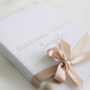 Suloinen tarina sinusta -vauvakirja